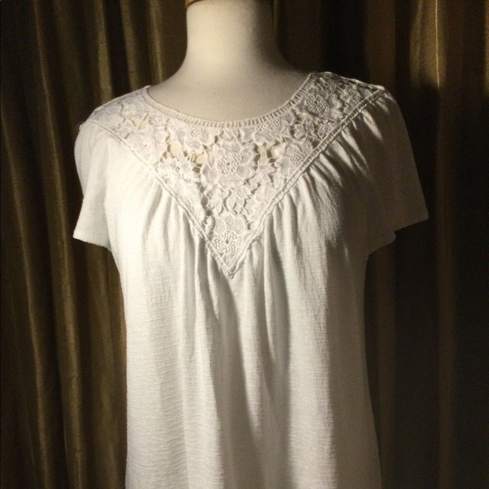 Cupid Crochet Yoke Top .  L  new with tag